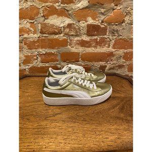 Puma  Platform  Metallic Green Soft  Foam Sneakers   Size 8.5